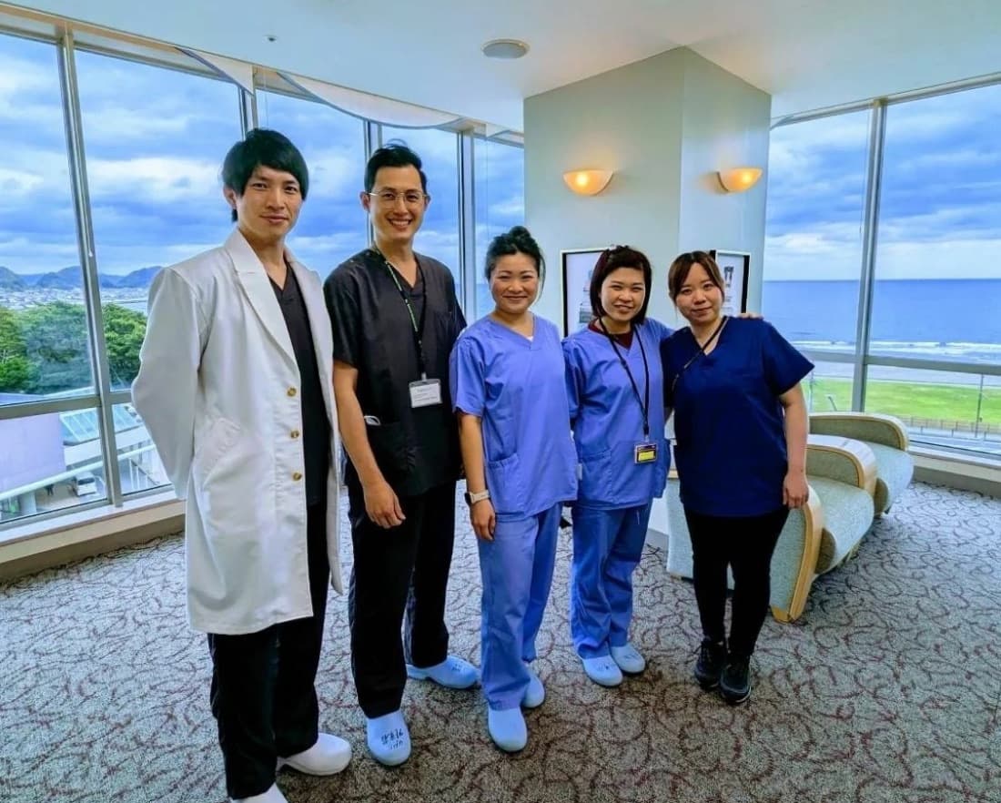 Dr Jeremy Sun with Dr Akitatsu Hayashi during lymphatic surgery training in Tokyo