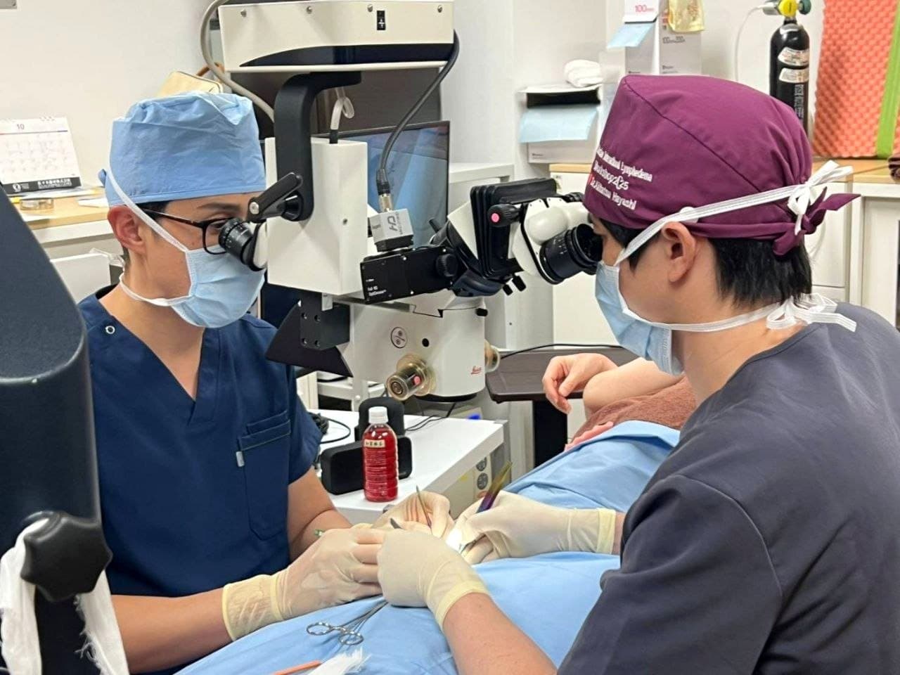 Dr Jeremy Sun with Dr Akitatsu Hayashi during LVA and lymphatic surgery training in Tokyo