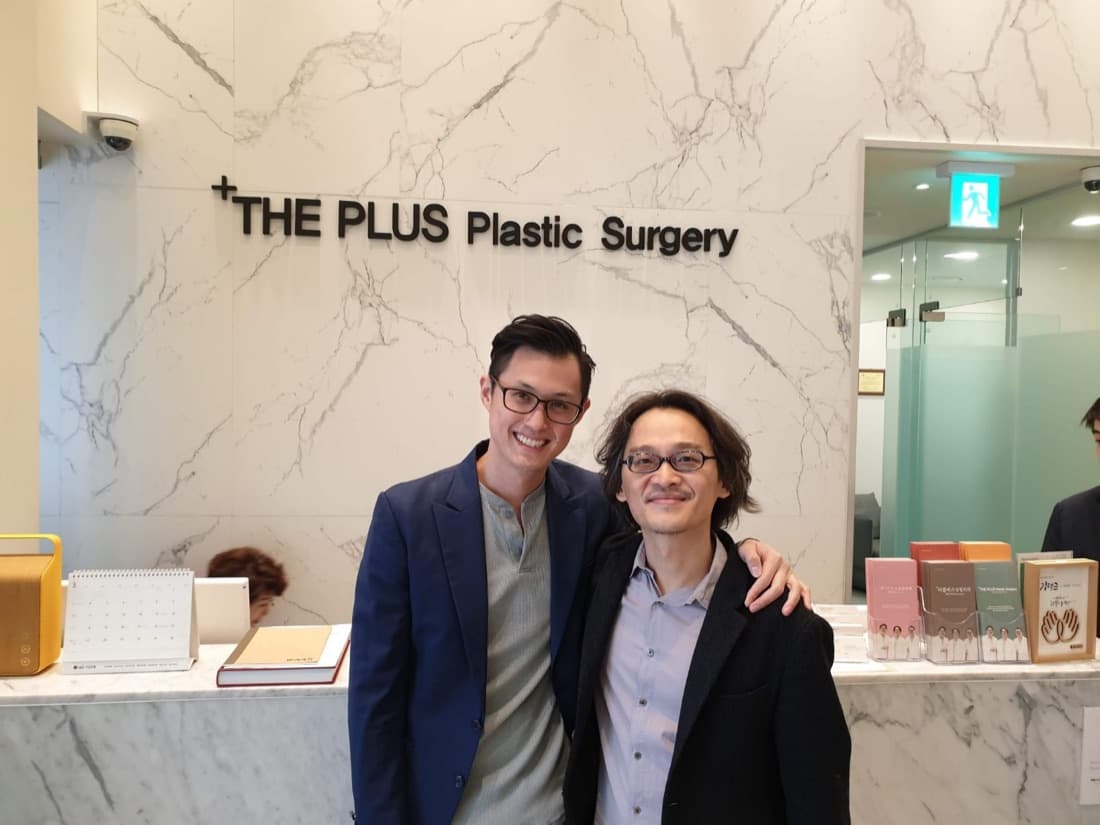 Dr Jeremy Sun with Dr Jeong Jae Yong during rhinoplasty training