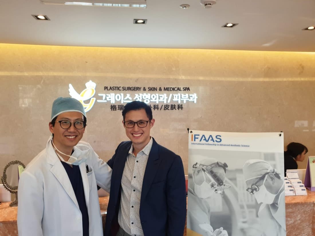 Dr Jeremy Sun with Dr Moon Seop Choi during eyelid surgery training